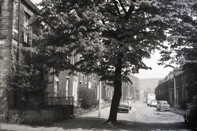 HopwoodLn-MiltonPlace
